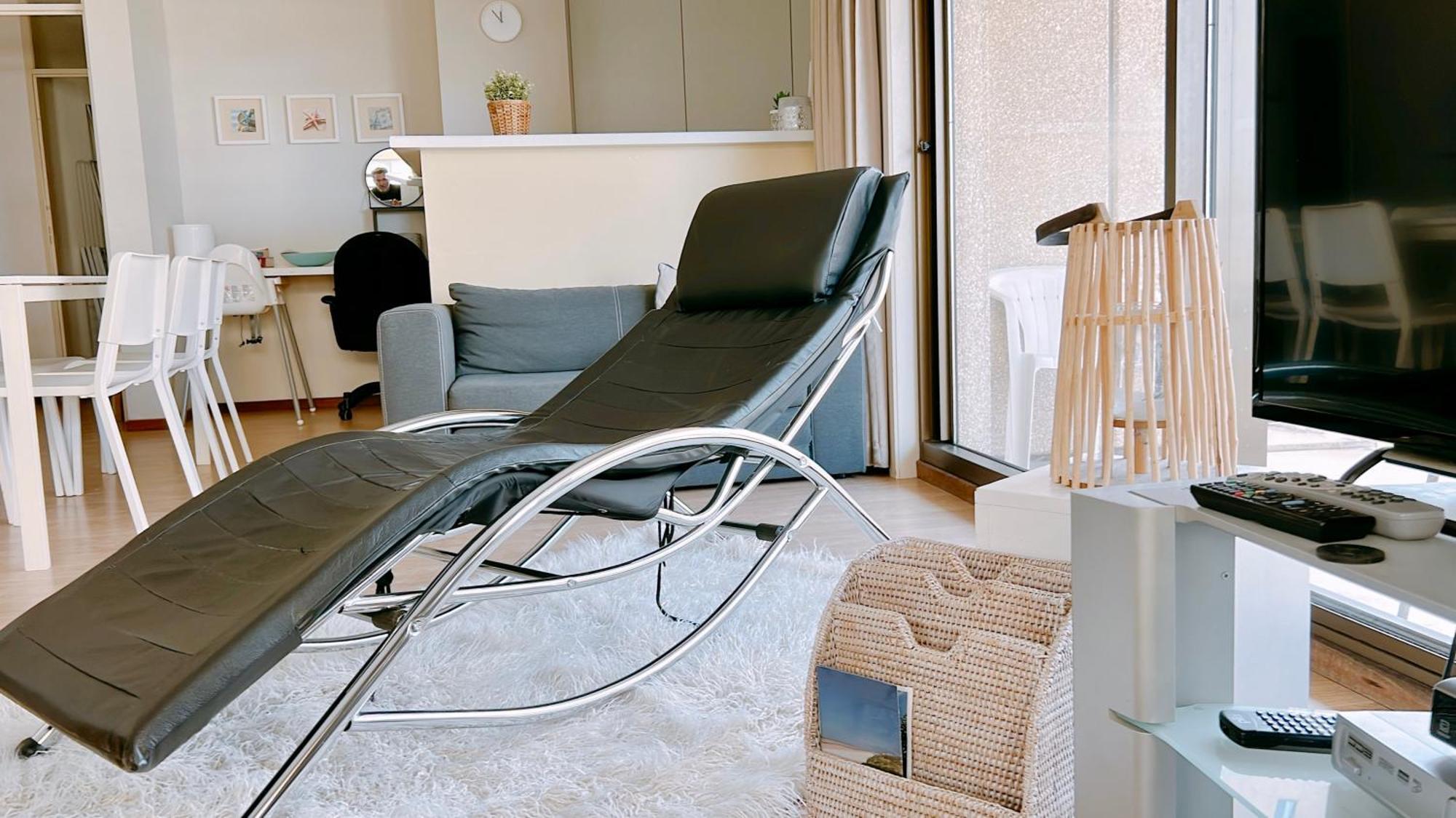 Ruim, Lichtrijk Appartement Met Groot Terras Uitstekend Gelegen In De Panne Exterior photo